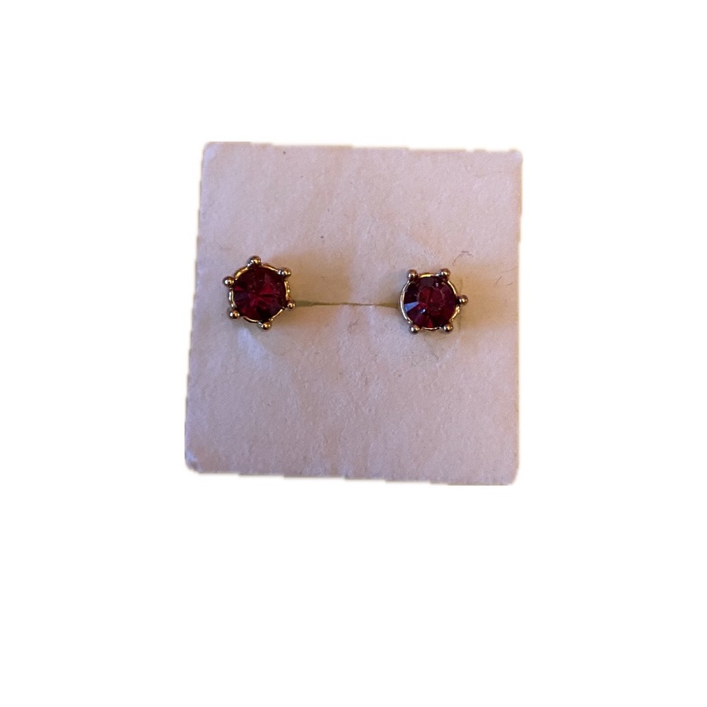 Red gemstone stud fashion earrings